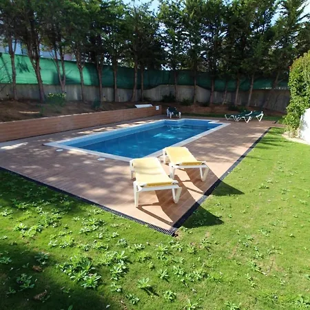 2 Bedrooms With Shared Pool And Enclosed Garden At 3 Km Away From The * פורטימאו